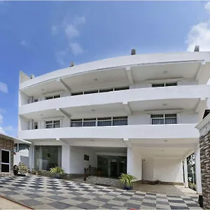 Hotel Ronaka Airport Transit Hotel